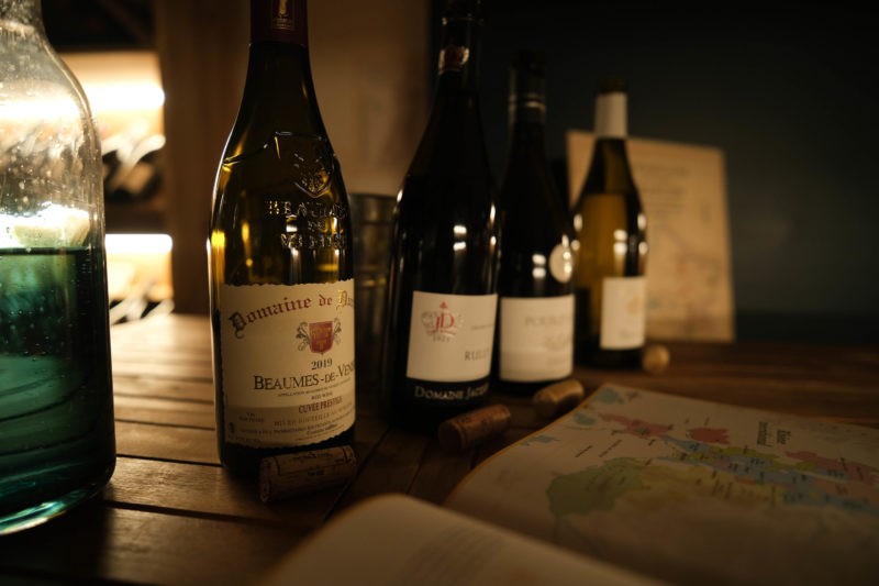 wine tasting monmartre