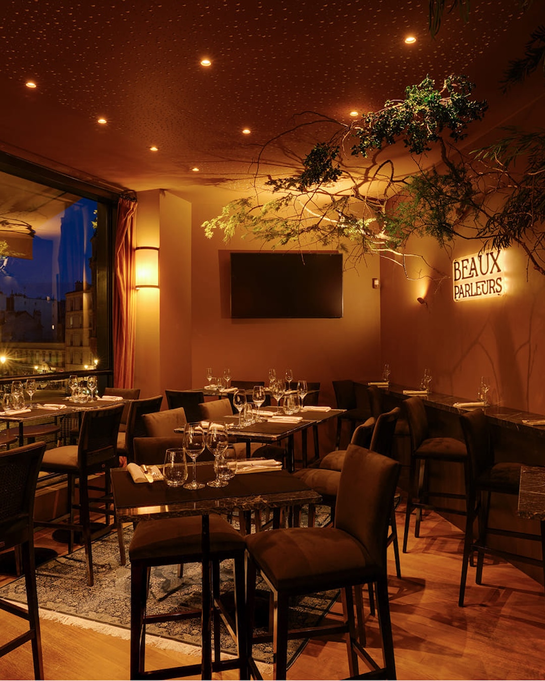 beaux parleurs bar restaurant montmartre