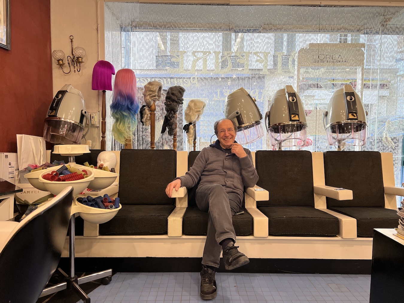 raphael perruquier montmartre