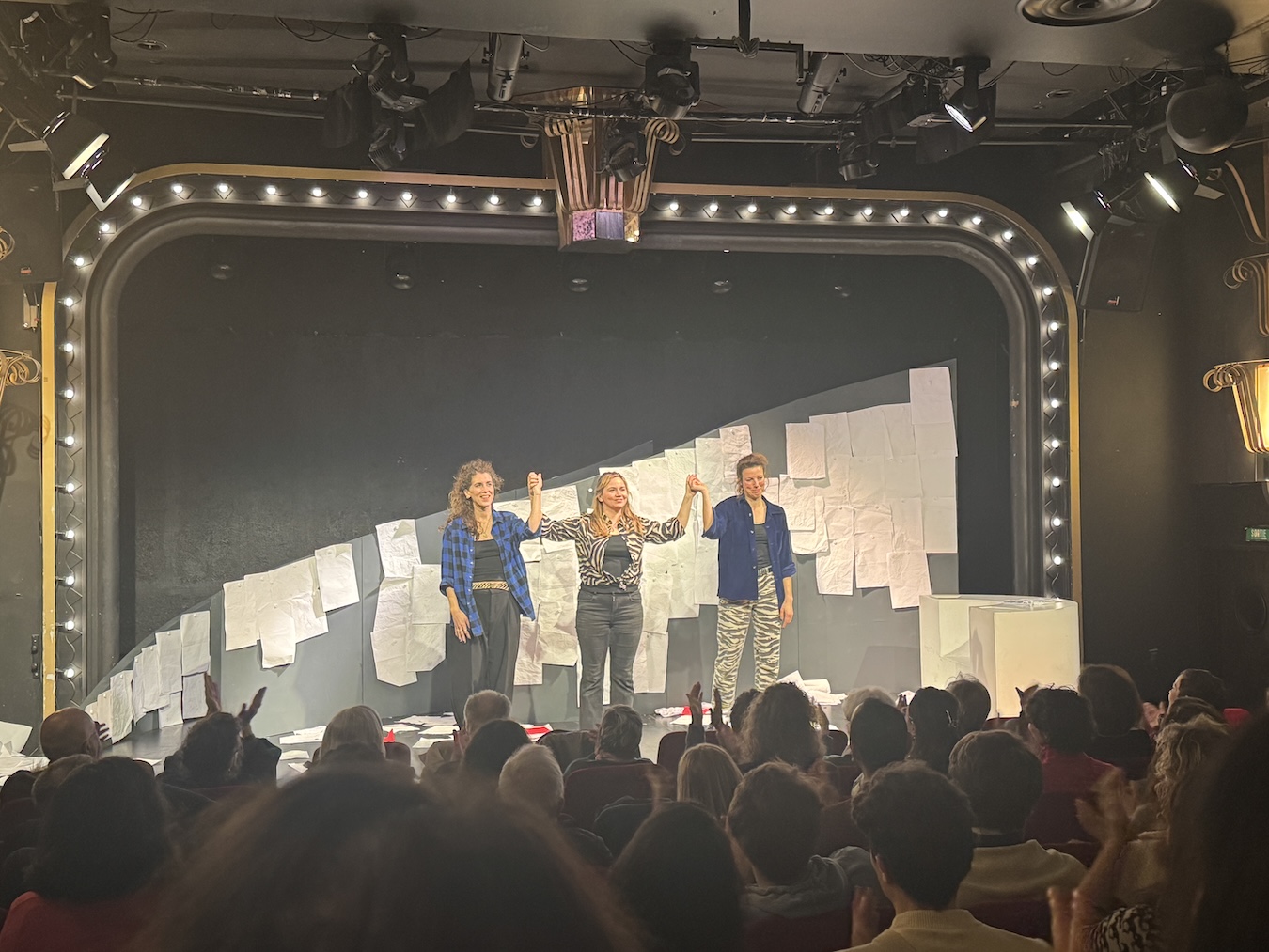 Dessiner encore theatre lepic